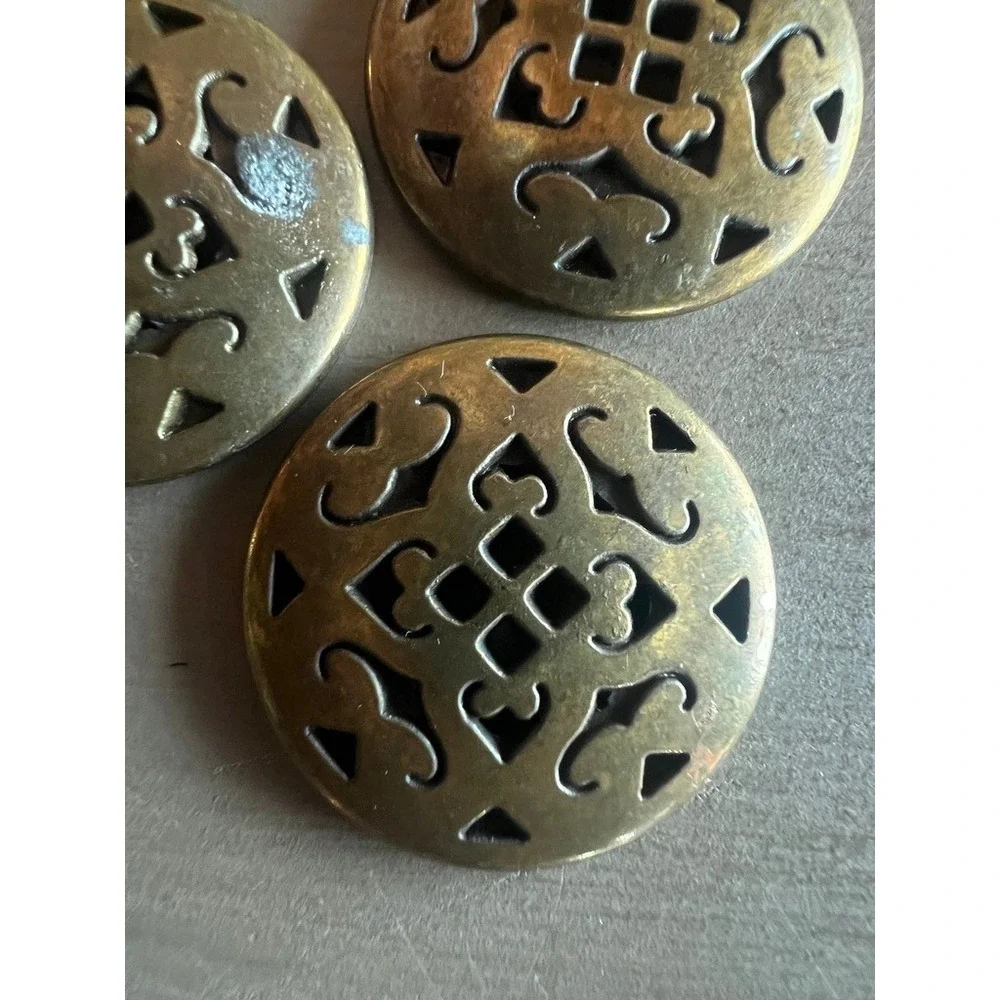 Filigree Metal Buttons 1